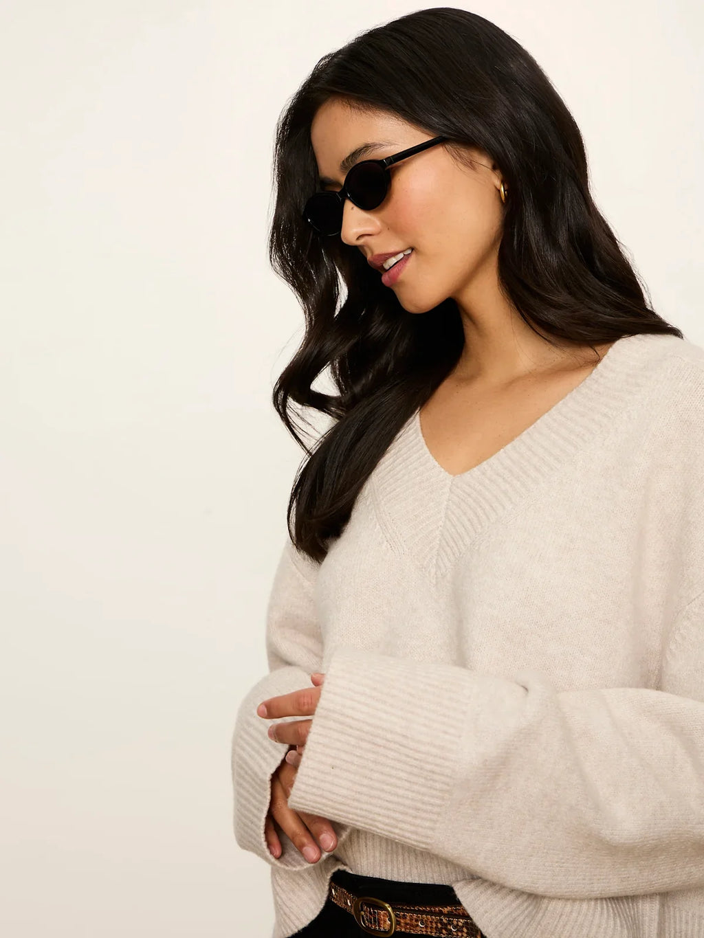 Vanna V-Neck Sweater- Heather Hazelnut
